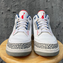 Load image into Gallery viewer, Air Jordan 3 Retro True Blue Size 13
