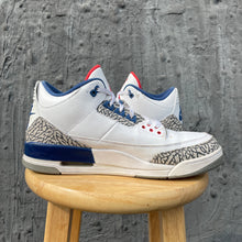 Load image into Gallery viewer, Air Jordan 3 Retro True Blue Size 13
