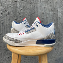 Load image into Gallery viewer, Air Jordan 3 Retro True Blue Size 13
