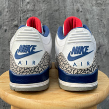 Load image into Gallery viewer, Air Jordan 3 Retro True Blue Size 13
