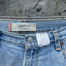 Load image into Gallery viewer, Vintage Hand-Painted Levi&#39;s 560 34 x 30
