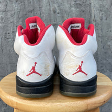 Load image into Gallery viewer, Air Jordan 5 Retro &#39;Fire Red&#39; Size 10.5
