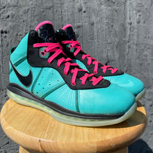 Load image into Gallery viewer, Nike Lebron 8 Pre-Heat &quot;South Beach&quot; Size 11
