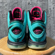 Load image into Gallery viewer, Nike Lebron 8 Pre-Heat &quot;South Beach&quot; Size 11
