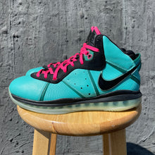 Load image into Gallery viewer, Nike Lebron 8 Pre-Heat &quot;South Beach&quot; Size 11
