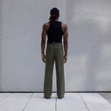 Load image into Gallery viewer, The George Wide-Fit Pleated Trouser
