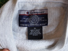 Load image into Gallery viewer, Champion Reverse Weave UCONN Crew Neck Sweater Size XL
