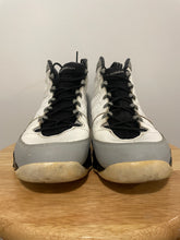 Load image into Gallery viewer, Air Jordan IX Retro &quot;Baron&quot; Size 10
