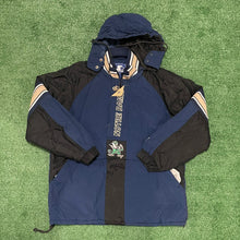 Load image into Gallery viewer, Vintage Starter Notre Dame Fighting Irish Sideline Jacket Size M
